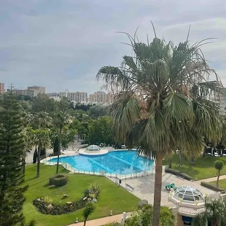 Apartment Family Friendly 2 Bedroom And 2 Bathroom Near The Beach *